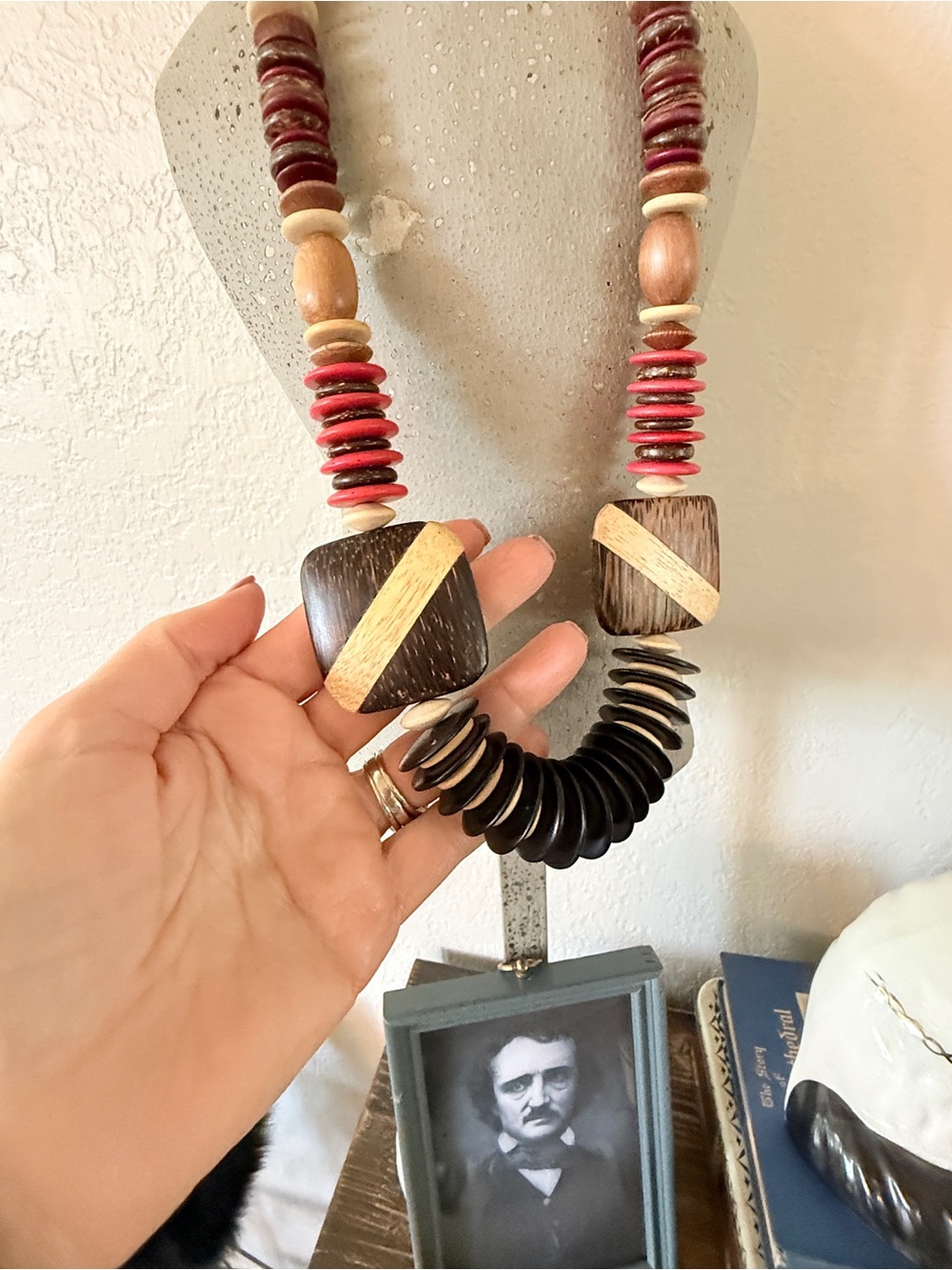 Vintage Boho Chunky Statement Necklace made from Coconut Shells-Wood-Resort Ware - Picture 5 of 17